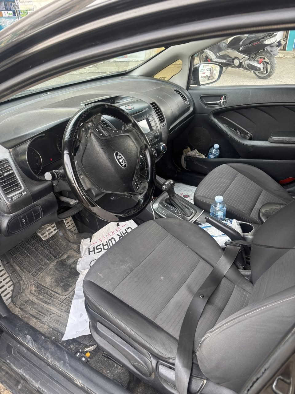 سيراتو 14 اربيل باسمنا 3 قطع صبغ السعر100$ وبيه مجا ل م*********** موجود العرصات 8 صباحا حتى 1 ظهرا
