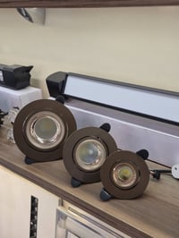 توفر cop (ثابت-متحرك) ثلاث حركات ضمان سنتين  للتواصل:07891369743  يوجد...