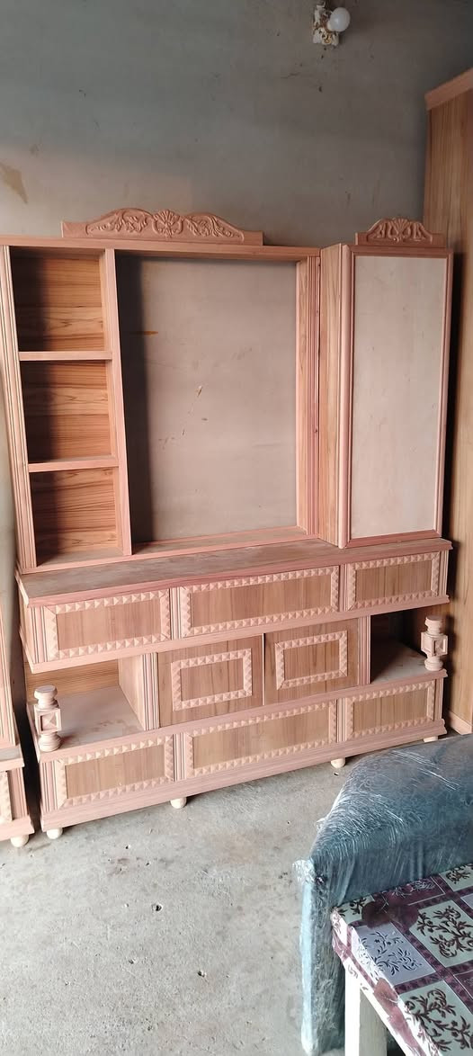 معمل ما شاءلله
لغرف النوم والاثاث المنزليه نقد اقصاد كافت الفصالات حسب الطلب بسعار مناسبه جدآ غرفه فصال تركي وزن ثقيل اليوم نصبتها بل محل شي رقم واحد للستفسار ***********
