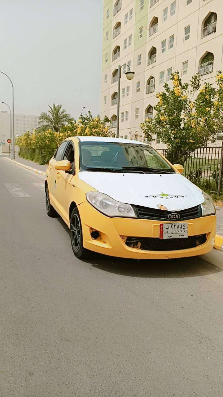 اخوان السلام عليكم شيري فلاوين للبيع موديل 2011 سياره كامله مكمله كل شيء ما بيها خياس بيبان  الاماميه فقط كير ومكينه كورولا بيكاتشو سنويه نافذه بالاثنين و  22 قفلها 15 ورقه رقم الهاتف ***********
