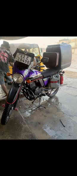 سلام عليكم

دايوان جبلي للبيع موديل2023 منزلهه على أيدي بال24 

دراجة ما ناقصة برغي ولا ممدود عليهه سبانة 

 كله شغال 

ماشية (6000) مرقمة رقم بغداد انگليزي بأسمي تحويل ثاني يوم نظافة100٪ 

1- ستاند حجري اصلي

 صندوگ چبير وحراري-2

تچوة ظهر-3

4-درع أمامي

5-طفاية حريق

6-USBشخاطة ومنفذ شحن

7-منظومة لايت زنون عالي وناصي 

8 -قفل وفتح بالبصمة+ بصمتين تشغيل عن بعد بلادي

9-أنذار صافرة حماية سرقة بلادي

السعر 2750 وبيهه مجال  للشراي 

عنواني بغداد قرب سيطرة الشعب القديمة للاستفسار 

***********
