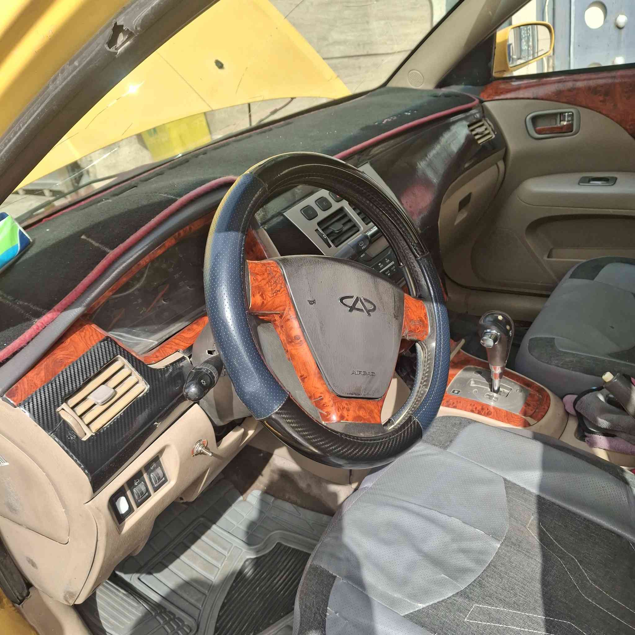 السلام عليكم
شيري a5 موديل 12 هيئه مصفره رقم دولي بسمي سياره بيه خياسات وبيها كهرائيات يرادلها ترتيب السياره بيه حادث بل بجم اني صلحتها تبريد مابيها اثر الحادث ما شديته سعرها 27 وبيها مجال رقمي  ***********
