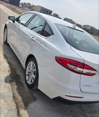 فورد فيوجن 2019 ماشيه 90 الف باسمي  مكينه 1500تيربو مكانها ديالى🔺 الخا...