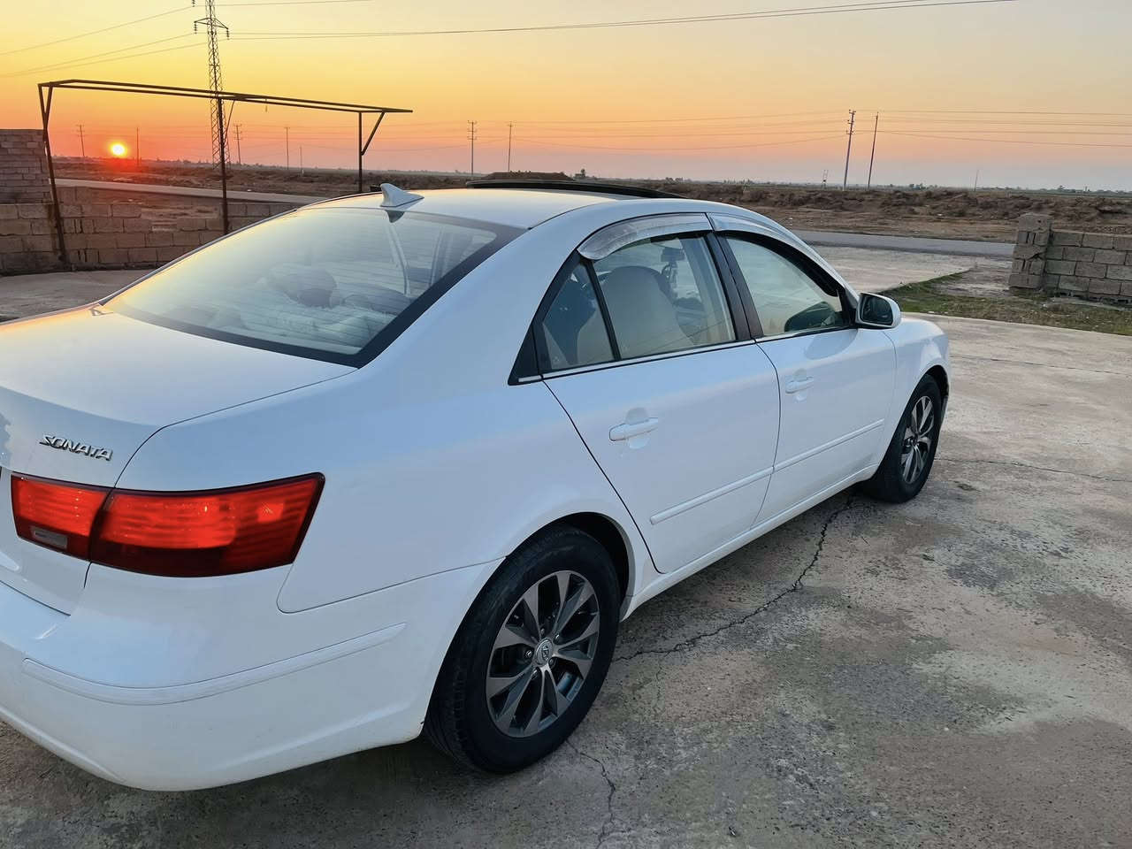 السلام عليكم للبيع سوناتا موديل ٢٠٠٩وارد امريكي محرك ٢٤٠ محرك كير شرط صدر توايرجديد فول مواصفات سلايت كشن كهربائي تحكمات سترين داخل صاج مفوله السياره رقم صلاح الدين الماني سنويه جديده ٢٠٢٩ بسمنه السياره شرط التحويل ولوكاله مشروع وطني ضرر جاملغ سايق رش كلير بدون معجون بدون دوخل السعر ١٢٥ورقه وبيه مجال شي قليل للستفار الاتصال على الرقم ***********مكان سياره كركوك الحويجه
