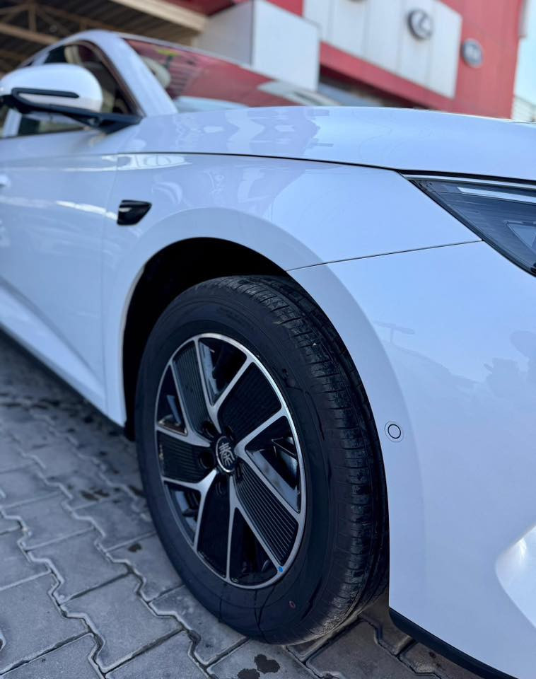 BYD QIN L  1/1
فول مواصفات ماشي 3300 كيلو متر 
مرقم بغداد كامل 
للبيع … للاستفسار - *********** مكاني بغداد حي جميلة
