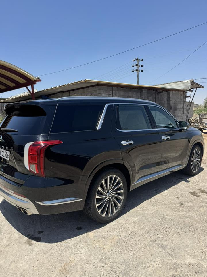Hyundai palisade  2023 calligraphy
هونداي بلسايد كلگرافي 
رقم اربيل 

موديل: 2023
الحالة: البنيد مصبوغ والدعامية بيها صبغ  
بدون دواخل بدون ايرباك
العداد: 90 الف كيلو متر 
المواصفات: كلگرافي  فول 1/1 
 شاشة عرض داتشو. المحرك   v6    3.8 
بصمة تشغيل + بصمة ابواب 
اصطفاف ذاتي(تقديم +ترجيع)  
فتحة سقف +بانوراما
سماعات هارمن كاردن عدد ١٦
 رادار امامي  + خلفي 
حساسات امامي + خلفي 
كامرات عدد 6  360 درجة 
كشنات امامي خزن ميموري 
كشنات كهربائي تدفئة وتبريد 4 كشنات 
انارة داخليه (محيطيه) + انارة دشبول 
بردات جانبية
تبريد مركزي امامي + خلفي منفصل التحكم
تحكم ستيرن + شفتات
تدفئة ستيرن 
مرايا هيتر + تعتيم 
صندوق كهربائي شفط + اربع وضعيات فتح صندوق
وضعيات قيادة  (٥)
ويل كب حجم  ٢٠ 
اوتو هولد + نقطة عمياء 
سايد بريك بصمة + مثبت سرعة
شحن وايرلس 
إشارات بالمرايا  + إشارات جانبيه
2اوتو بريك 
تحديد مسار
شاشة ديجتال كبيرة
تشغيل عن بعد .
تدليك كشن .
دفع رباعي 
نظام مانع انزلاق 
 نظام نزول منحدرات كشنات Vip منفصل 
السعر 310 وبيها مجال 
***********
للاستفسار الاتصال

