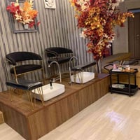 اغراض صالون • ميز أظافر • مغاسل أقدام