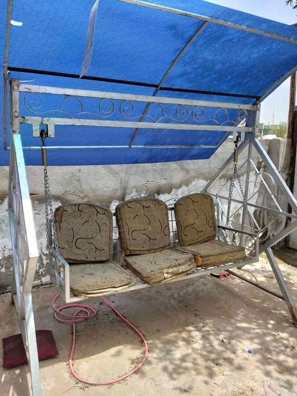 مرجوحه البيع السعر 175وبي مجال الاتصال على الرقم ***********
