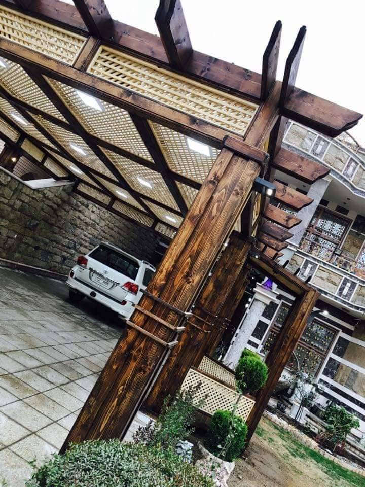 مستعدون لعمل المظلات وغرف الاستراحه والمنازل الخشبيه للاستفسار ***********
