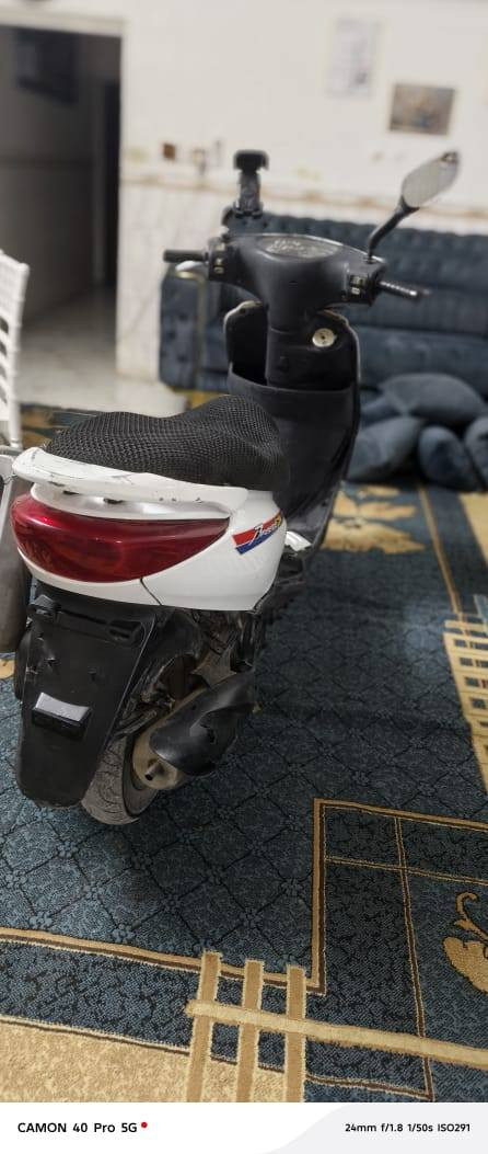 سلام عليكم دراجه بريز أخت الرمبه فول نضافه نص نكره ونص هندر دراجه مفوله... أوراق كامله..... العنوان بغداد البياع الرقم ***********
