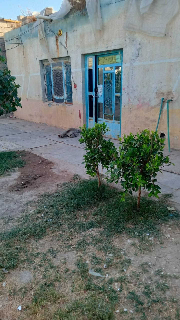 للبيع بيت مساحه 250حي سكينه السعر 18وبي مجال ***********
