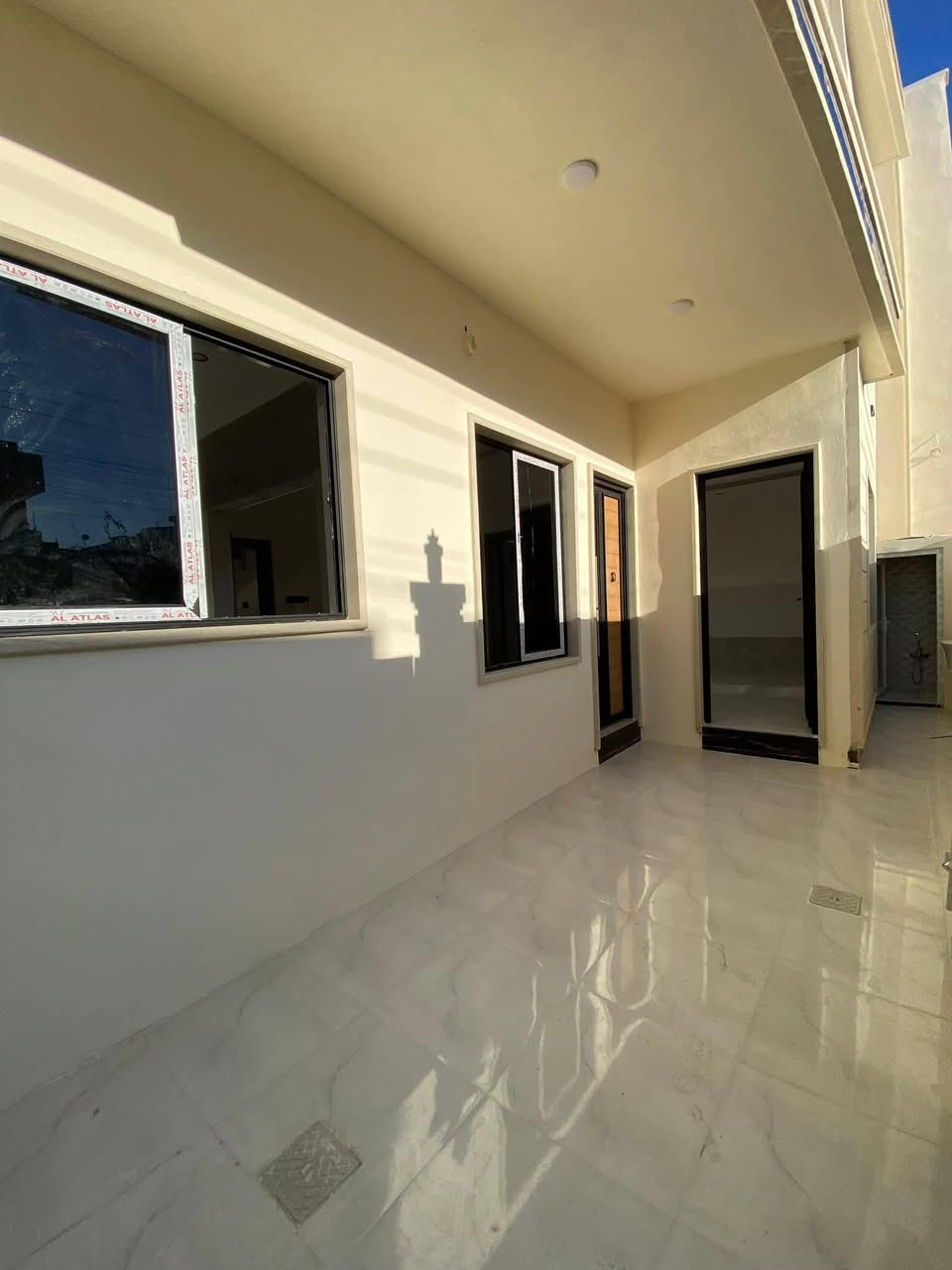 🏠🏠دار للبيع للبيع 🏠🏠

بسعر مغري جدا 

بناء زيرو 

استلام فوري 

📍الموقع حي الوحدة خلف مجمع غزل

طابقين

3غرف نوم

صحيات بالطابقين

مطبخ 

المساحة100

الواجه 11العمق 10

↕️مكون من طابقين

✅سعر الدار عبر الهاتف 

مكتب التهاني للعقارات سايدين الميثاق مجاور شركة الحافظ 

👤فيس بوك #مكتب التهاني للعقارات

☎️***********☎️

☎️***********☎️
