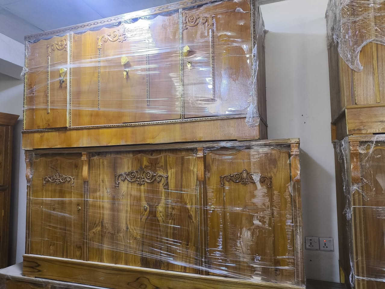 بسعر الجمله
كنتور 2 باب 140

كنتور 3 باب 225

كنتور 4 باب 255

كنتور 4 باب ابيض 265

بوفيه متر ونص 90

بوفيه مترين 125

بوفيه مترين ونص 135

مزاد علي الجوراني الكاطون شارع ابو رباح قرب حسن ابو الكاز ***********
