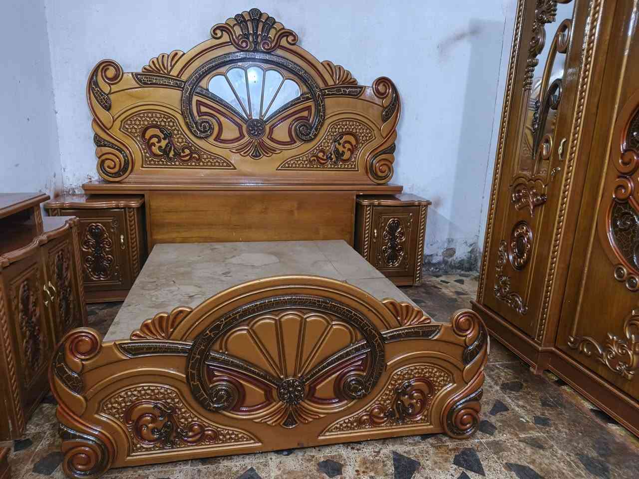غرفه اخشاب ام السته نجاره تزكام جديده كلش نهايته 650مكان ناصريه ***********

