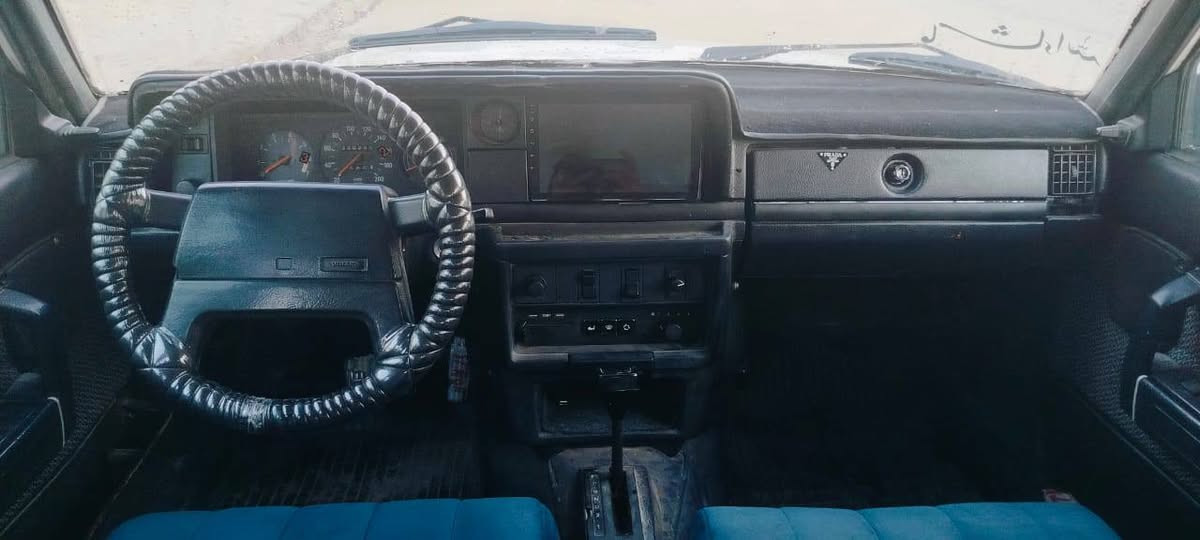 240 GL
رقم نجف دولي بأسمي مداور ثاني يوم 

مكينة عوجة بخاخ  و گير اوتوماتيك بلادي 

حدادية مضبوطة و كهربائيات ما بيها نقص 

تبريد شغال 

السعر 60 بي مجال بسيط للجناي

رقم الهاتف   ***********
