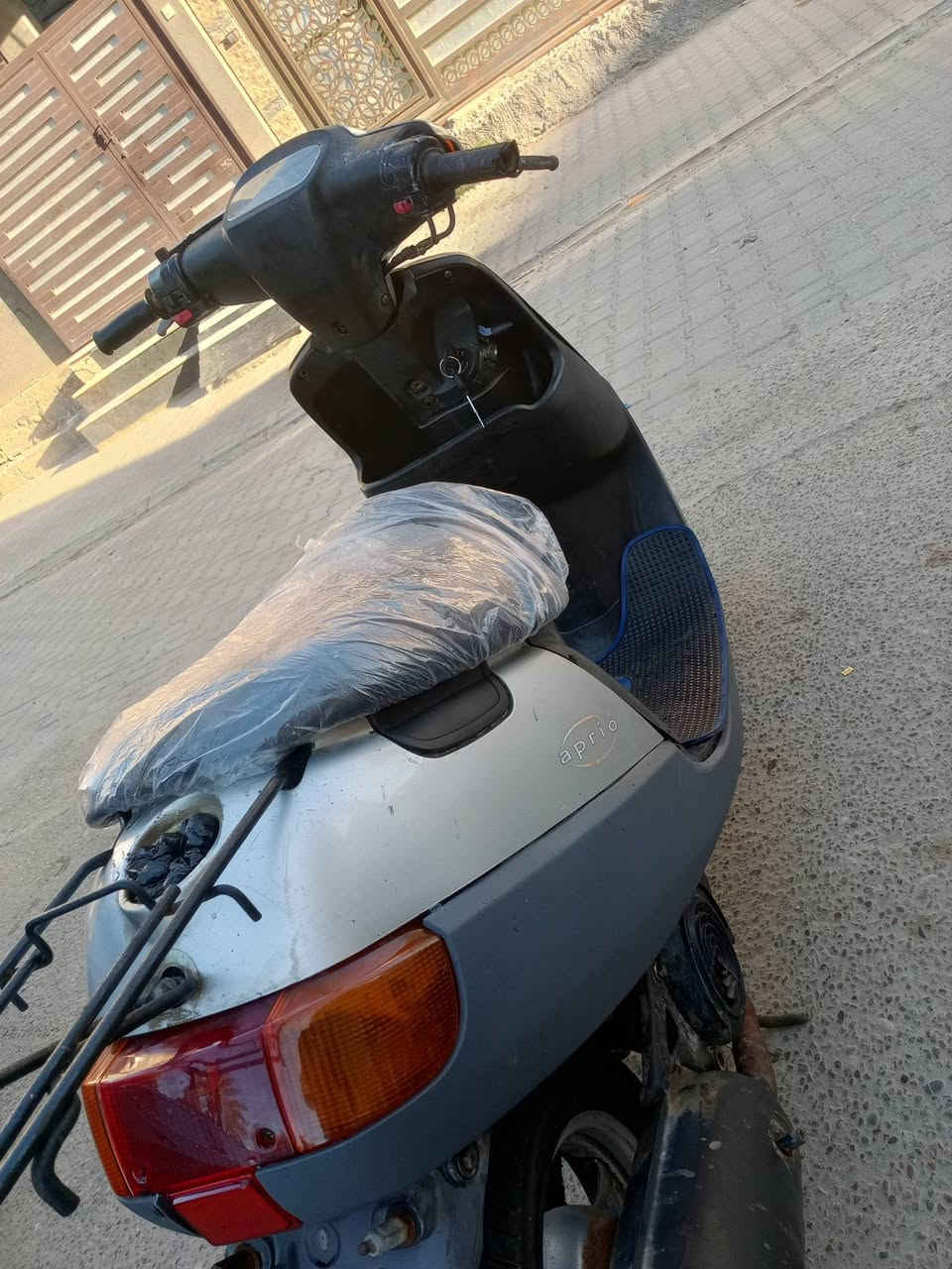 سلام عليكم دراجه بطه  مديل ٣ كفر بلادي رايدله ترتيب بصيط دراجه حلوه نقصه باتري مكاني كربلاء الحر  الرقم ***********  السعر ١٨٠ وبيه مجال بسيط
