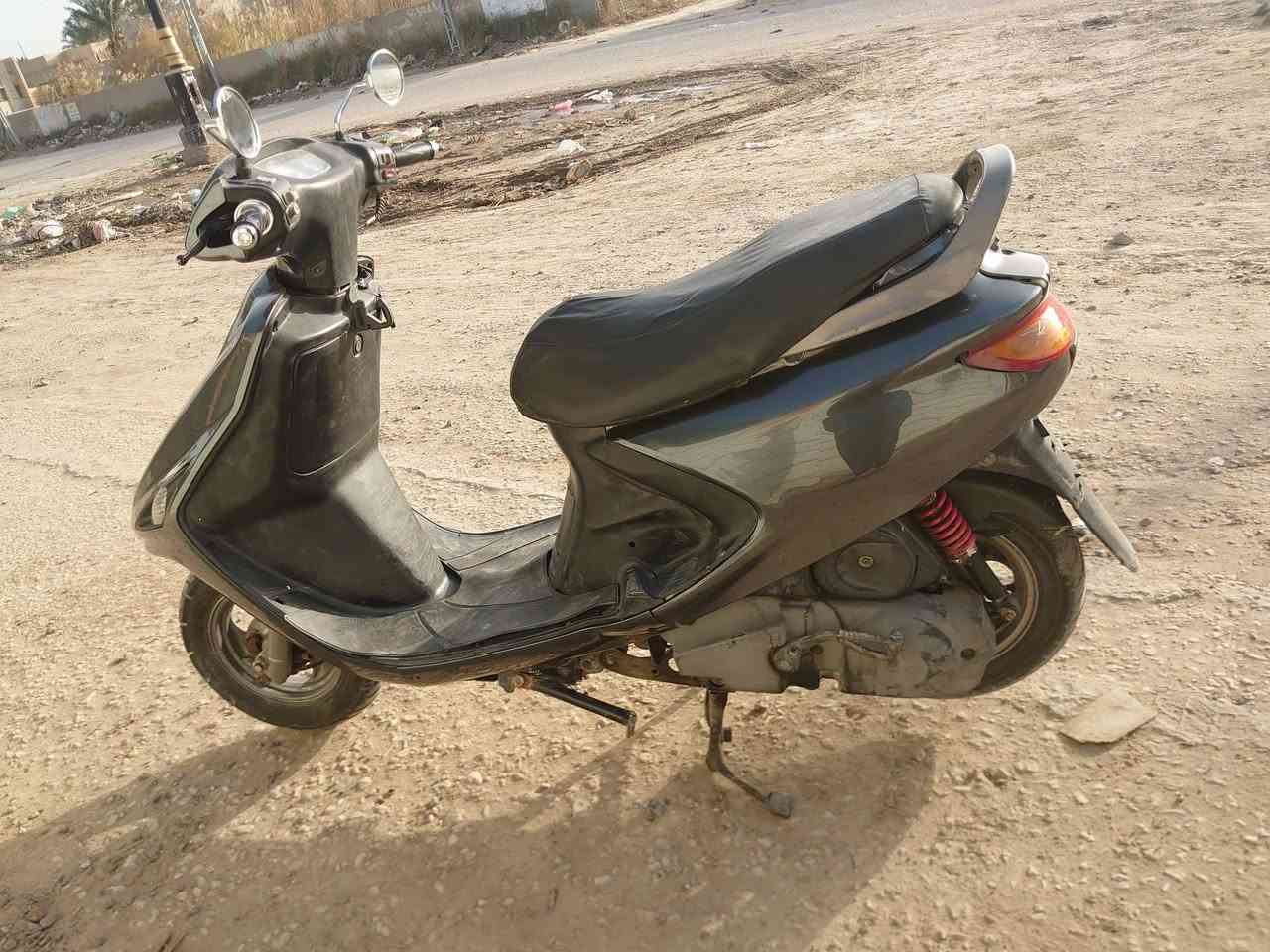 دراجه حاويه للبيع فراشة
مكفوله من كلشي محرك مامفتوح كهربائيات شغاله 
تشتغل نكره سلف وتشتغل هندر 
داجه نضيفه 100‎%‎محرك سرعه وصوت ونهضة على شرط 
العنوان ديوانيه الاسكان سايدين اسواق تاج الياسمين
السعر 580/
***********☎️
