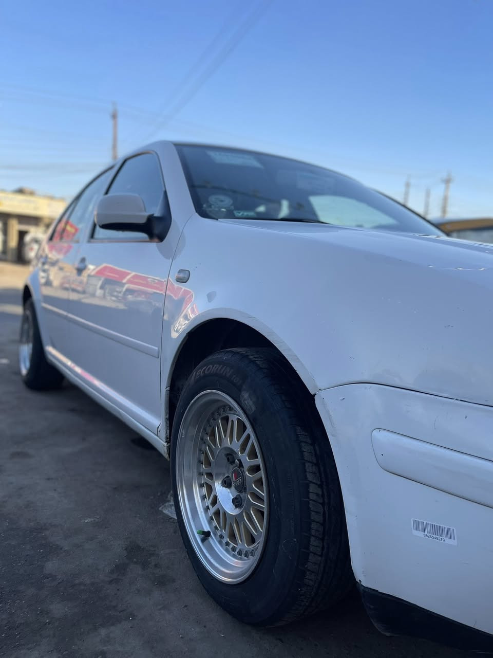 السلام وعليكم                                                                 كولف مديل 200
مكينه 200
كير مكينه تخم تاير حداديه جديده 
السياره جاهزه ميحتاج كلشي 
رقم بغداد مشروع وطني 
مكفوله منل ضربه ول صبغ 
تحويل ثاني يوم 
المكان بغداد حي النصر
مامتواجد عل نت
***********
