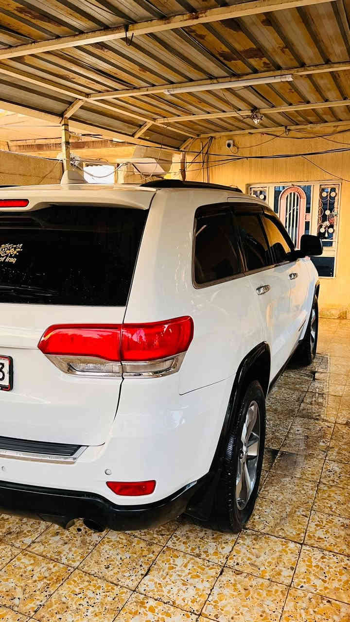 السلام عليكم سياره جيب موديل١٤ وارد خليجي ادوات فول مواصفات بيهه طخه بلخشم مال جاملغ مكفول من الكص  كير ومكينه باكيت المكينه ٣٦٠٠ السعر١١٠وبيهه مجال حك الجيه المكان العماره ميسان  الاستفسار***********
