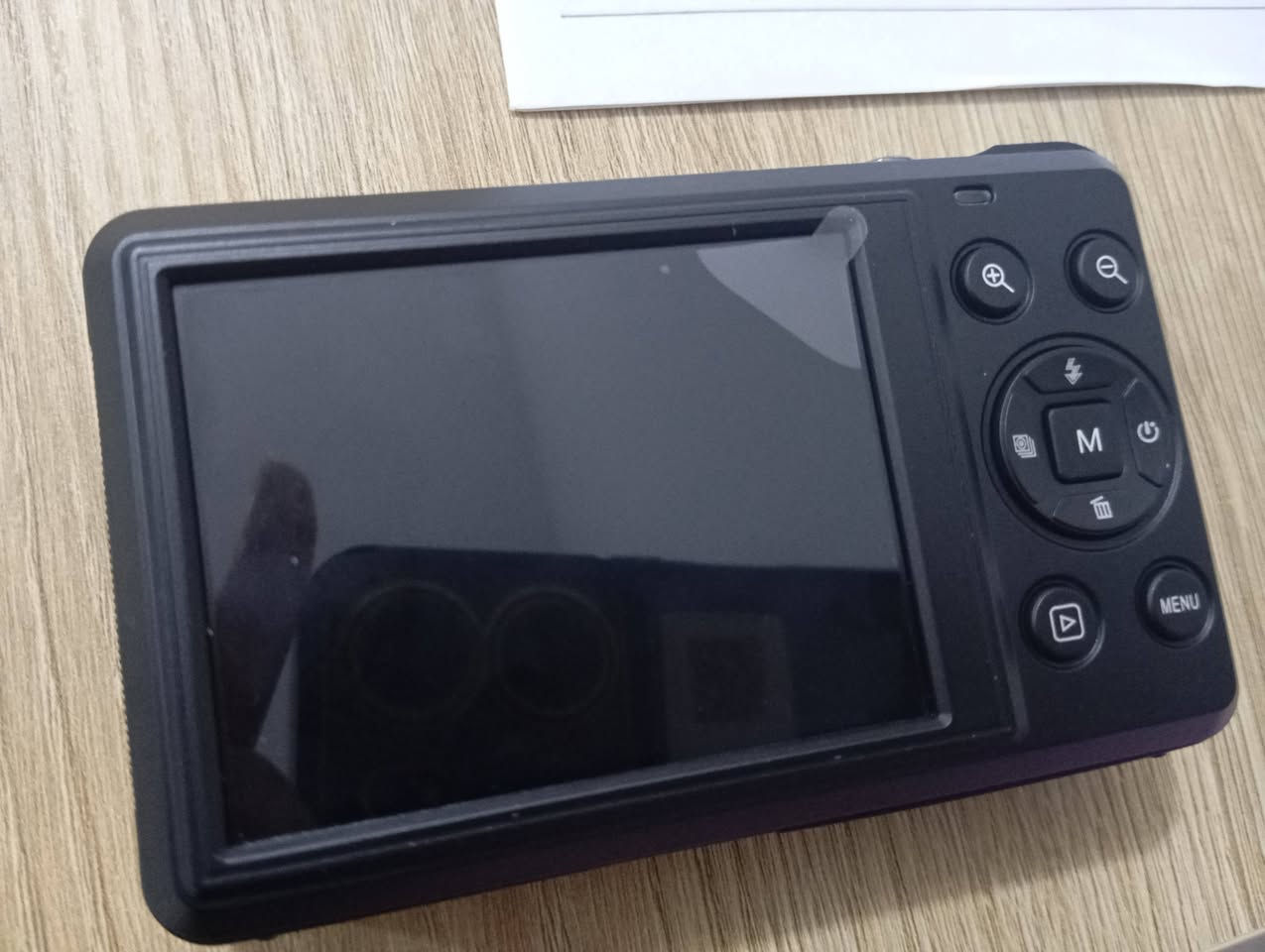 السلام عليكم
عندي كاميرا ديجيتال بعدها جديدة و غير مستعملة والله اشتريتها كهدية و ما كدرت اهديها فـ بقت عندي و بعدها جديدة   يعني و تصويرها كلش حلو 
وياها محفظتها و شاحنتها كاملة و رام مجاني و ناقل صور مال ايفون
بطاريتها ليثيوم ، ميجا بكسل 64.0 ، بيها تصوير فيديو هم
بـ 60 الف


**إذا كنت صاحب هذا الإعلان وتريد حذفه لأي سبب، رجاءا أرسل رسالة إلى الدعم الفني**