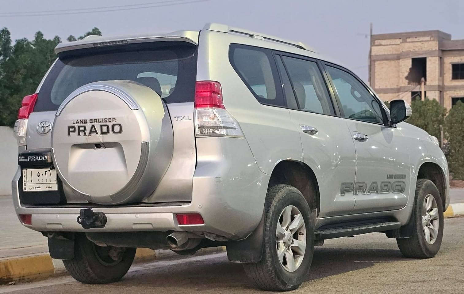 للببع او مراوس باحدث مع الفرق
برادو ٢٠١٢ فول مواصفات محرك ٦ سلندر فئة TXL معروفة هاي الفئة ميحتاج اذكر مواصفاته بيهة قطعة وحدة مبدلة فقط باصلية اثر طخة خفيفه بالسبير مسويلهة سونار شامل قبل يوم باسمي السيارة السعر ٢٣٥ العنوان كوت  زهراء اي استفسار ***********
