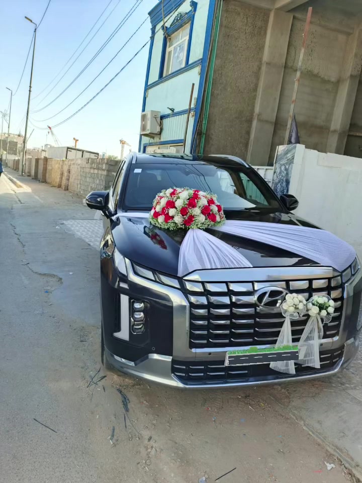 🚘 هيونداي بلاسايد Calligraphy موديل 2024 -
اعلى موصفات  vip فئة الهايترك 
 وارد أمريكي للبيع 

🔹 الصبغ: ربع جاملغ أمامي فقط + تبديل بنيد بلادي نفس الون 

المواصفات:

1. محرك V6 سعة 3.8 لتر.
2. گير أوتوماتيك 8 سرعات.
3. دفع رباعي  (AWD).
4. تشغيل بصمة وتشغيل عن بُعد(تقديم وترجيع عن طريق البصمة).
5. فتحة سقف بانوراما مزدوجة.
6. جنوط قياس 20 إنش.
7. مقاعد جلد حضن +مساج.
8. تبريد وتدفئة للمقاعد الأمامية والخلفية.
9. ذاكرة لمقعد السائق.
10. تدفئة بل ستيرن.
11. شاشة معلومات 12.3 إنش.
12. شاشة عدادات رقمية 12.3 إنش.
13. نظام Apple CarPlay وAndroid Auto.
14. نظام صوت Harman Kardon.
15. كاميرات 360°.
16. كاميرا النقطة العمياء داخل شاشة العدادات.
17. حساسات أمامية وخلفية 360°.
18. شاحن لاسلكي.
19. باب خلفي كهربائي ذكي تفتح عند التقرب منها .
20. إنارة LED أمامية وخلفية  + اناره LED داخل السياره متعدد الالوان.
21. مثبت سرعة ذكي مع الرادار.
22. نظام المحافظة على المسار.
23. نظام التحذير من الاصطدام مع الكبح التلقائي.
24. مراقبة النقطة العمياء.
25. تكييف أوتوماتيك ثلاثي المناطق.
26. 7 مقاعد vip (Captain Seats بالصف الثاني).
27. داتا شو 

السعر  ($ 310) وبيها مجال للشراي 
مكان السياره كربلاء 

🚗 السيارة نظيفة جداً وجاهزة للاستخدام، ولا تحتاج أي مصروف.
📞 للاستفسار على الخاص أو الاتصال (***********)
