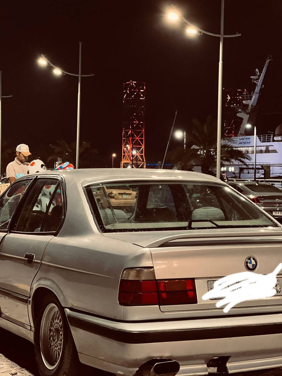 سلام عليكم 535 مفتوح محرك شرط ترايك وين ما يعجبك بس نقصها ايرفلو بيها عطلان سياره جاهزه رقم بغداد مشروع وطني شرط تحويل غرفتها جديده بلكارتون مكاني بصره زبير سعرها 52 ورقه وبيها مجال قليل للشراي متواجد وتساب واتصال ***********
