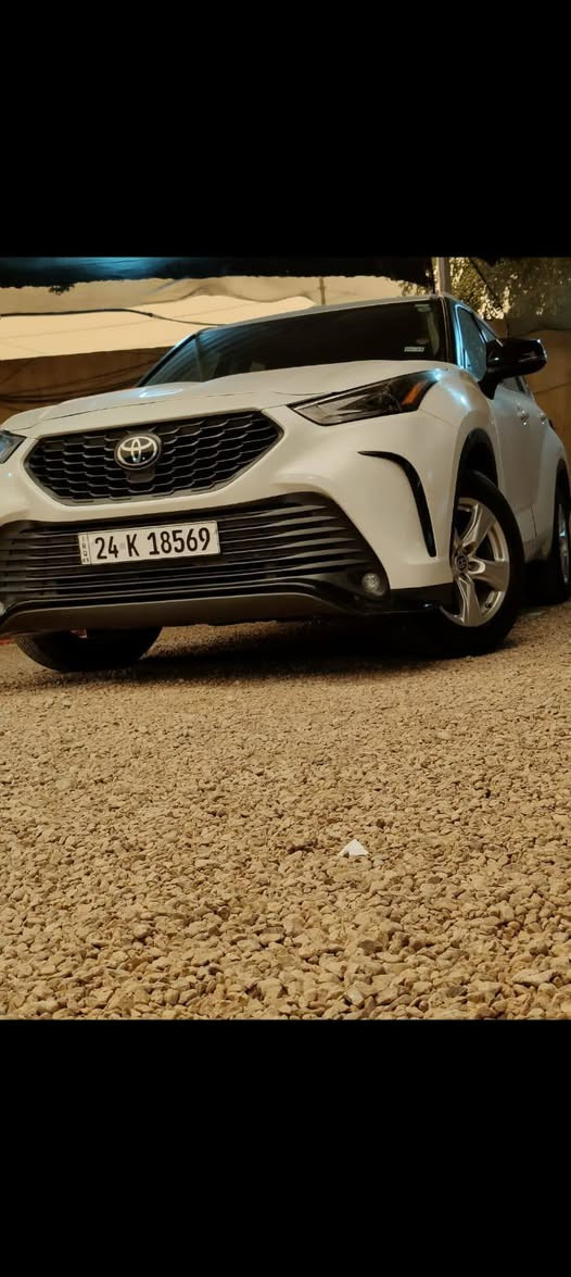 🚗🔥 للبيع فرصة ذهبية ما تتعوض 🔥🚗
Toyota Highlander
موديل 2022
فئة LE | 6 سلندر | بنزين | 

أمريكي 

بيها قطعتين

رقمها دهوك

إذا تريد سيارة عائلية قوية تخدمك سنوات وبدون وجع راس… هاي هي الاختيار الصح 

💪 محرك 6 سلندر 

▪️ 3.5 لتر V6

▪️ 295 حصان 🔥

▪️ قير أوتوماتيك 8 سرعات

▪️ سحب قوي وثبات ممتاز بالخطوط والسفر

▪️ صرفية مناسبة مقارنة بالقوة

👨‍👩‍👧‍👦 مناسبة للعائلة والسفر

▪️ 7 –  راكب

▪️ صف ثالث عملي

▪️ شنطة واسعة

▪️ تكييف ثلاث مناطق (أمام + خلف)

▪️ راحة عالية بالطرق الطويلة

📲 مواصفات حديثة

▪️ شاشة 8 إنچ

▪️ Apple CarPlay & Android Auto

▪️ بصمة تشغيل

▪️ مثبت سرعة راداري

▪️ كاميرا خلفية + حساسات

▪️ جنوط 18 إنچ

🛡 أمان كامل للعائلة

▪️ نظام مانع انزلاق

▪️ نظام ثبات إلكتروني

▪️ تحذير اصطدام أمامي

▪️ المحافظة على المسار

▪️ وسائد هوائية متعددة

✨ مميزات مهمة بسوق العراق:

✔️ محرك قوي يتحمل أجواء العراق والحر

✔️ قطع متوفرة وصيانة سهلة

✔️ سيارة مرغوبة وسريعة البيع

✔️ قيمة إعادة بيع قوية

✔️ عملية داخل المدينة وبالسفر

🔥 سيارة هيبة + قوة + راحة + اعتمادية تويوتا

مكان السياره الانبار القائم الكرابله 

السعر 265 ورقه وبيها مجال حك جيه

الاتصال والاستفسار على الرقم 

***********

أبو سلطان
