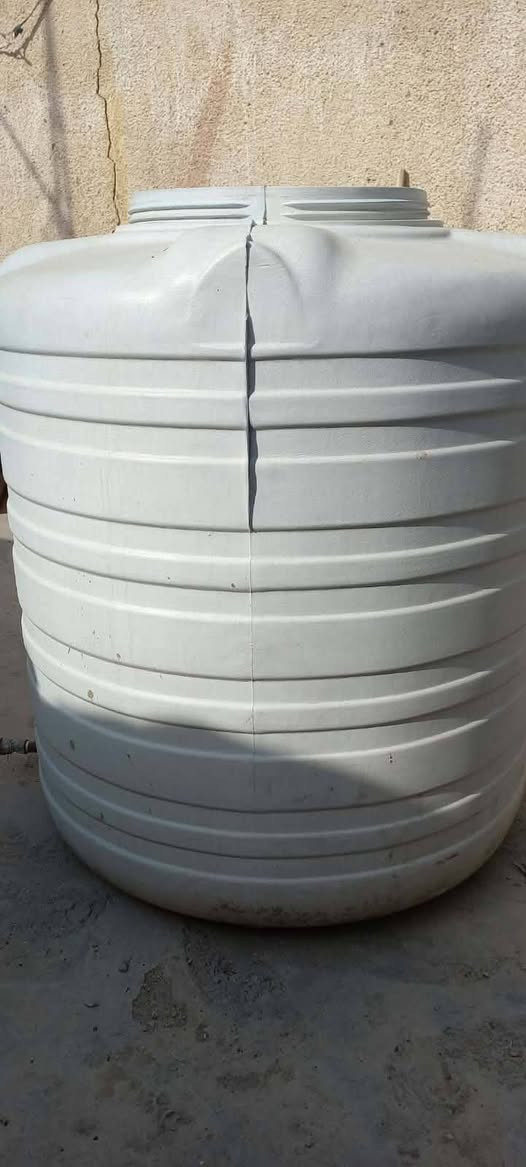 غراض للبيع نضيفات واسعار مناسبه مكان جسر ديالى للاتصال ع هذا الرقم ***********
