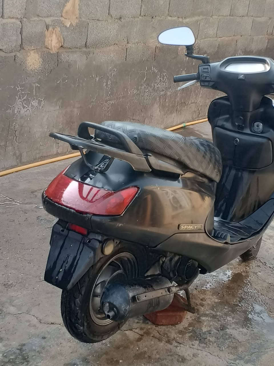 السلام عليكم ورحمه الله وبركاته درجة سبيسي ياباني نظيف للبيع والسعر 450وبيه مجال  وللاسستفسار على هذا الرقم ***********وبيه تلكرام
