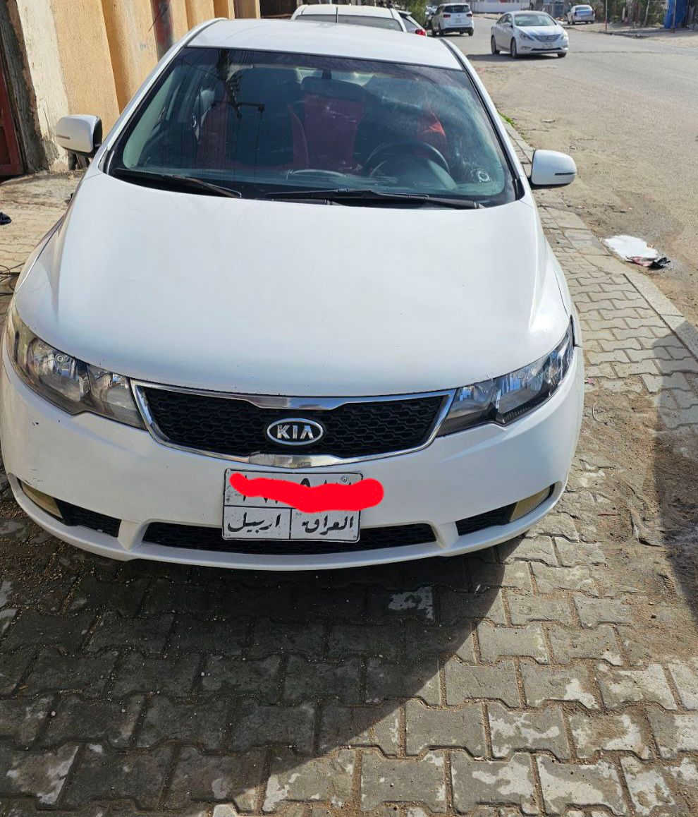 السلام عليكم
سيراتو 2011 كلشي ما عايزة تبريد حدادية كله شغال
بيها ثلاث قطع صبغ بدون دواخل
سعرها 85
مكاني النجف ***********
