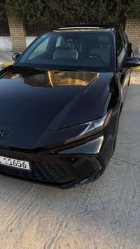 الحلوه تمسي عليكم  تيوتا كامري  2025   بلص   بلاص  SE فول مواصفات هايب...