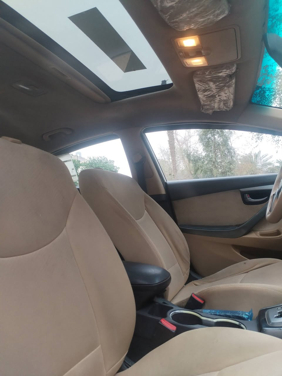 سلام عليكم النتره خليجي ١٣. بيه ضربه خفيفه بلمدكر الأمامي الأيمن. بيه قليل صبغ مكينه ١٨٠٠  دوش سياره فتحه تحكمات. جاهزه رقم أربيل تحويل. مكاني بصره. *********** السعر ٩٠ وبيه مجال قليل.
