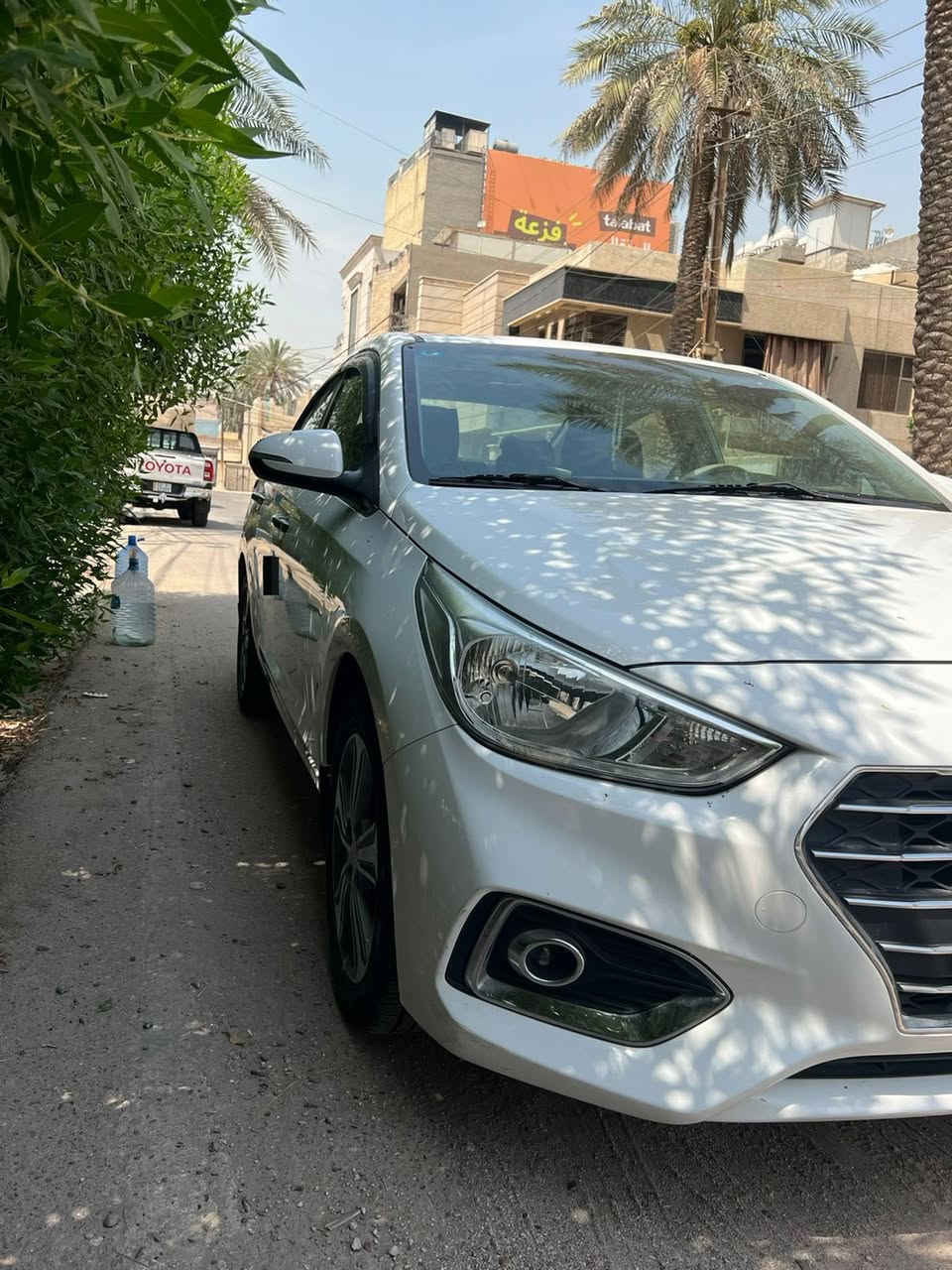 اكسنت ٢٠٢٠ خليجي 
حالوب قمارة بنيد صندوك
محرك ١٦٠٠ دوش
شاشة 
سلايد روف
ماشية ٤٨ الف
ويل كب اشاير بالمري
السعر ١١٠ ورقة
السيارة باسمي سنوية جديدة

*********** مكان السيارة بغداد حي الجامعة
