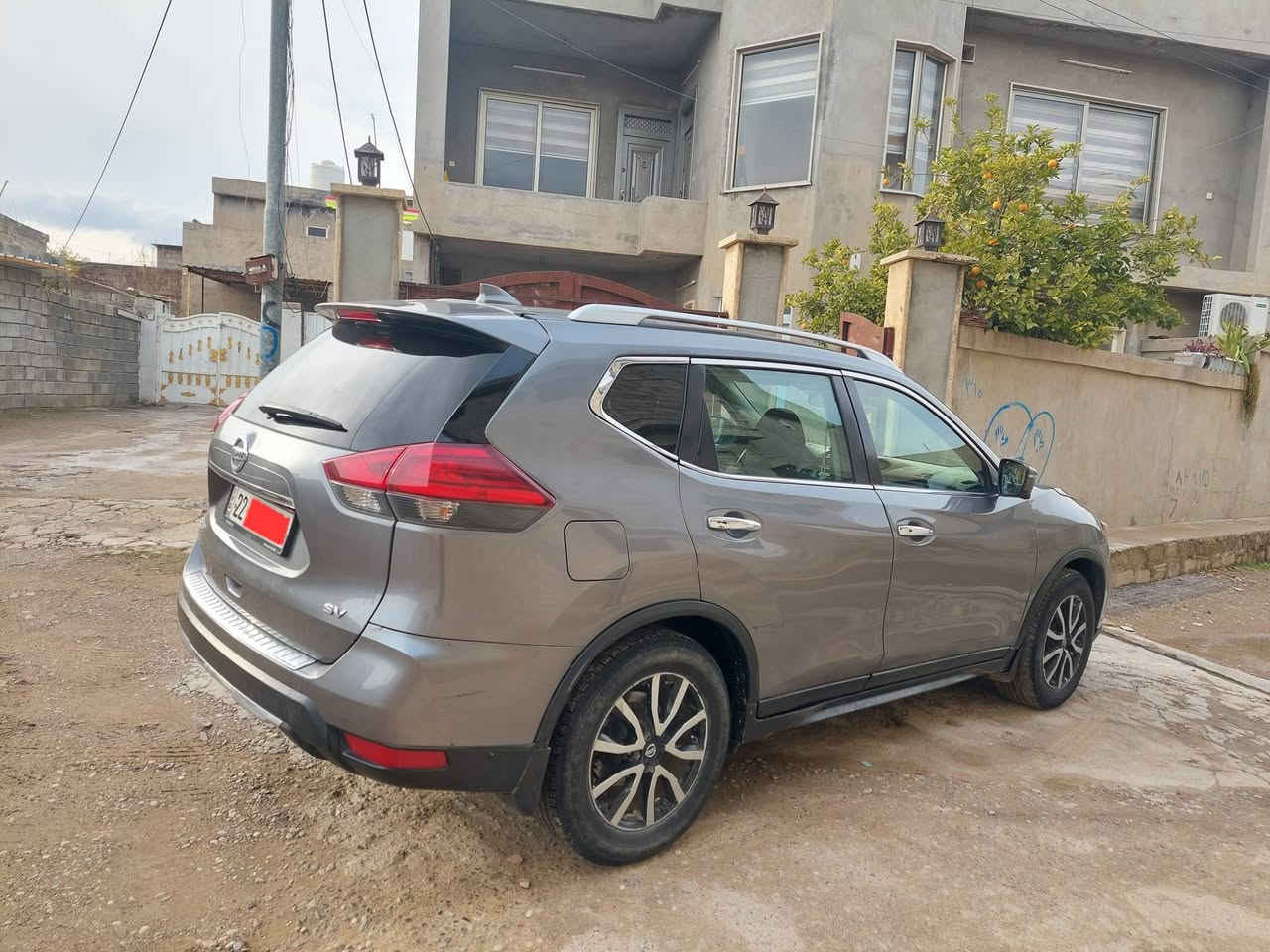 نیسان رۆج 2017 مواسەفات SV بۆ فرۆشتن ،
پێنج کامیرە،سندوق شەفت ،بەسمە،کوشن کەهرەبائی ،
سیارە حیزام سوبغ ، پێش و پاش کەبس ، بێ داخلی ، شرط ،
نرخ :- 120 $ ومەجال ، 800 $ دۆلار غرامەی لەسەرە لێی دەبری ،
شوێن پارێزگای دهۆک وقەزای بەردەرەش *********** واتساب،
