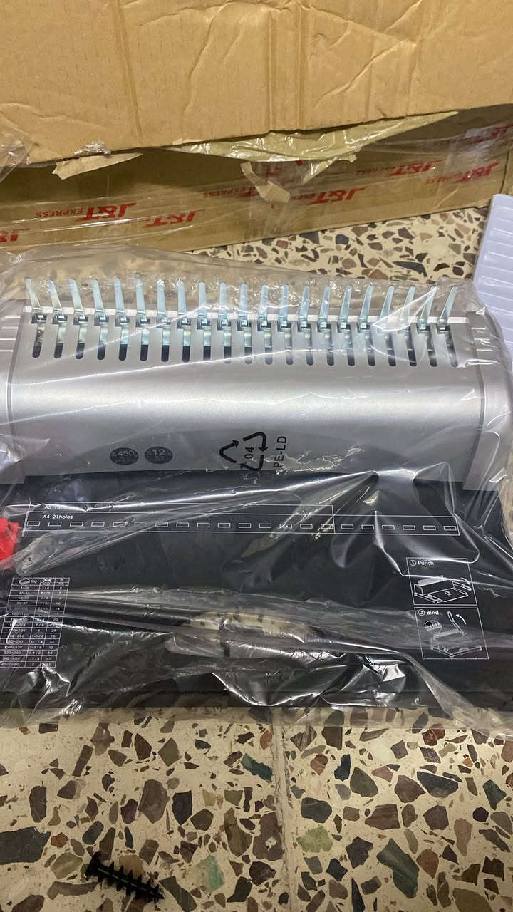 سلام عليكم جهاز سبايرول لثقب الورق ًوالملازم جديد بالكارتونه السعر ٤٠متواجد مازنجر


**إذا كنت صاحب هذا الإعلان وتريد حذفه لأي سبب، رجاءا أرسل رسالة إلى الدعم الفني**