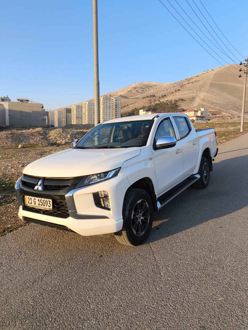 قەزافی L200بۆفرۆشتن 2020
دەرەجەیەک محسن سوکان ڤۆلیۆم دەبڵ دەعامی تایەیی تازەیە هەزەی تازەیە قرچێکی پێشی هەیە بۆنیدی بۆیاخە  دووپەڵەی بچوک کارتی هەیە تحویل و غەرامەو مەکینەو گێڕو ئەکسلی بەشەرت یەک دینار مەسروفی تیانییە ماڵی دۆستە سەیارەی مەعرەز نییە.*********** السليمانية, العراق
