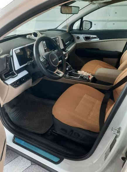 للبيع سبورتج موديل ٢٠٢٥ رقم بغداد ماشية ٤ الاف كفاله عامه فول مواصفات ماعدا البنوراما نقطه عمياء فور ويل كشنات كهرباء صندوق كهرباء وبعد بيه مواصفات السعر ٢٤٧$ وبيها مجال مكان السياره رمادي للإستفسار ***********&***********
