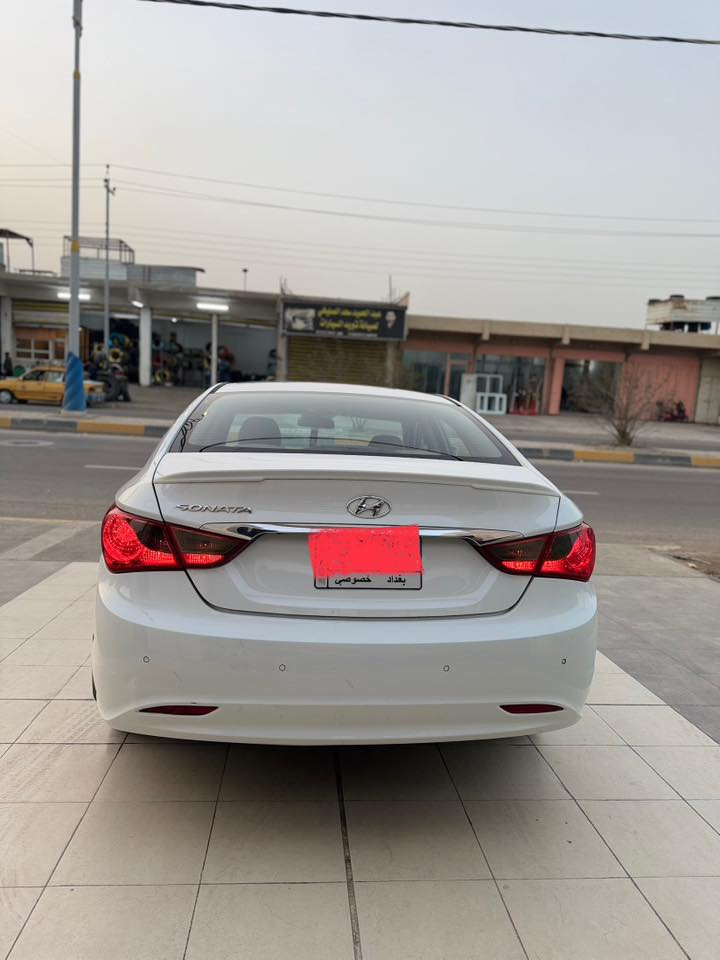 السلام عليكم 
سوناتا مديل 2014 خليجي 
كتلوكات الشركة بيها 
ع وضع الشركة كلها ابيع 
كفاله عامه من كل شي 
رقم بغداد سنويه 2027
السعر :155
الاستفسار : ***********
