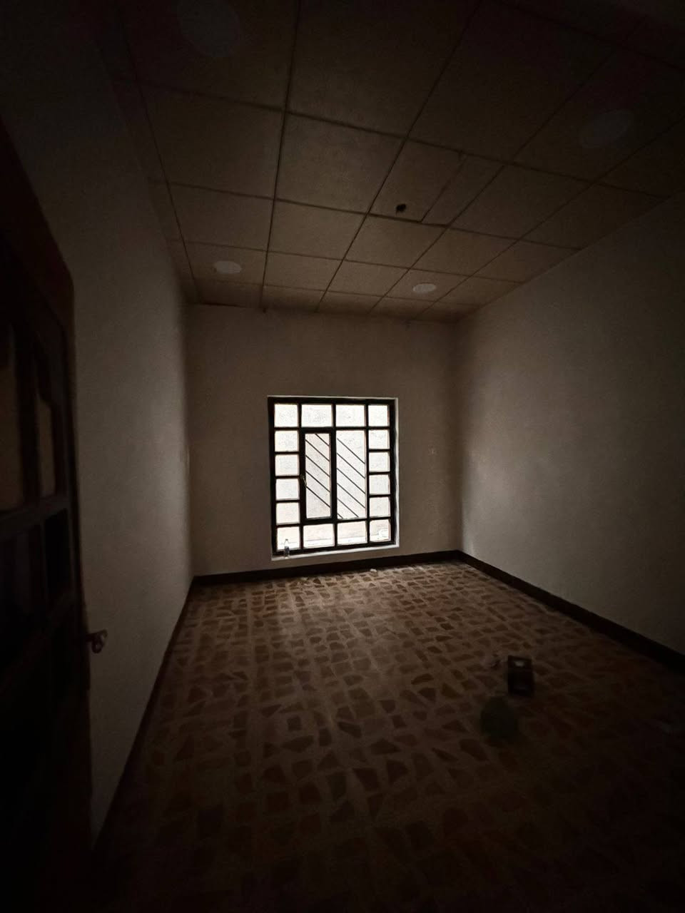 دار للايجار
العنوان : تكريت حي الشهداء 
قرب مدرسة المستنصرية 
يحتوي على استقبال و 4 غرف نوم
  ومطبخ وصحيات  داخل وخارج 
ايجار الدار  《400ألف》
للاستفسار الاتصال على الارقام التالية
***********
***********
مكتب دجلة للعقار ....
