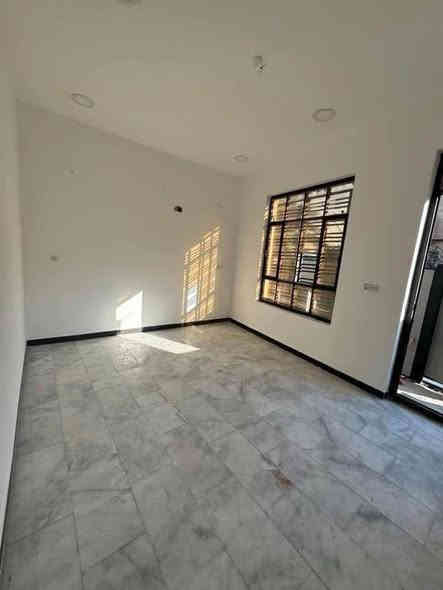 للايجار في السيدية

 بيت مساحه 50 متر بضهر النخل غرفتين نوم وصاله ومطبخ وخدمات ايجاره 750الف مطلوب عائلة مرتبة

للاستفسار ***********
