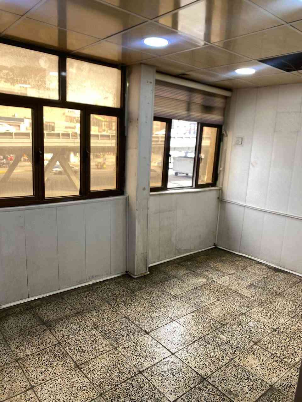 عياده او مكتب للايجار  الموقع ساحه بيروت مجاور مركز اريدوللاستفسار ‭٠٧٧٢ ٣٩٤ ٧٦٣٢‬.   ‭٠٧٩٠ ٣٤٤ ٦٨٢٦‬
