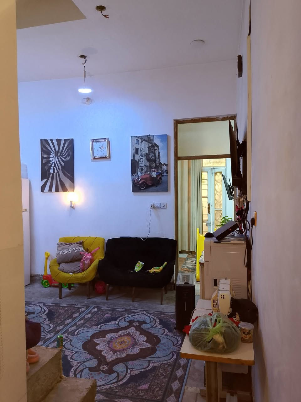 سلام وعليكم بيت للبيع مساحه 75متر زعفرانيه
***********
