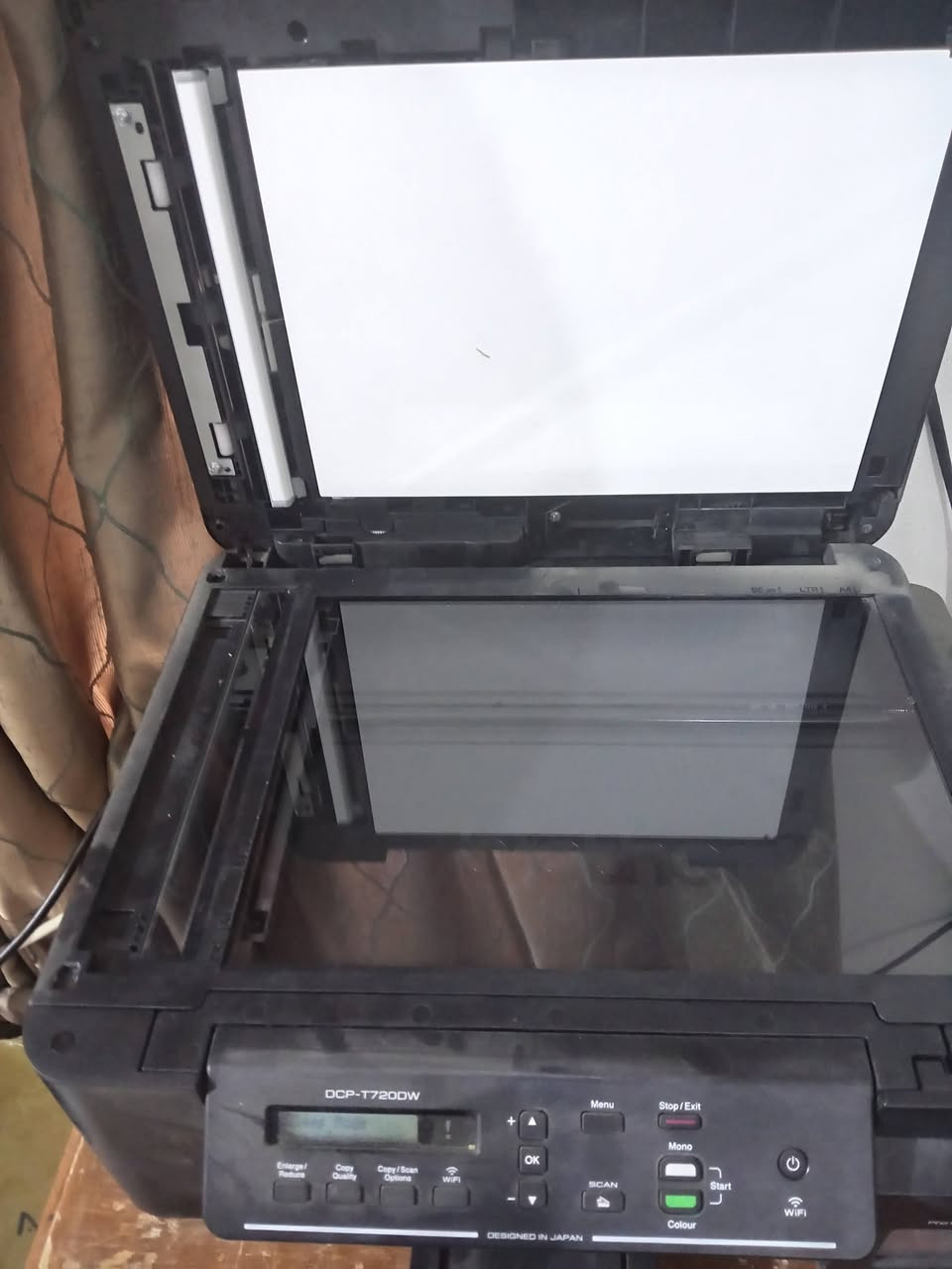 طابعة برذر استعمال  جدا قليل للبيع ماخذة ب 290 الشراي يتصل ***********
