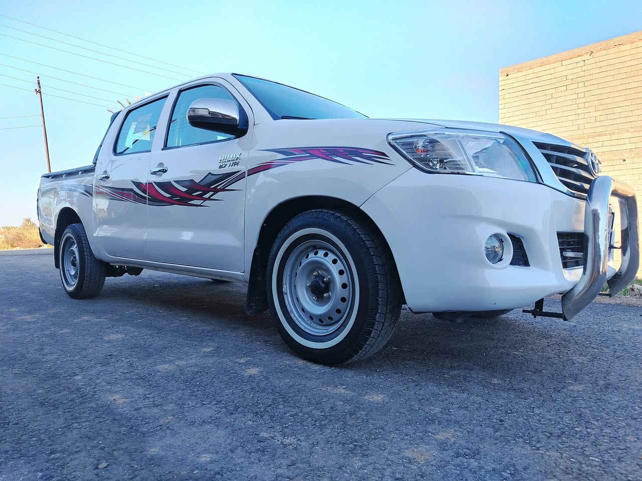 للبيع
بيكم هايلوكس دبل ٢٠١٢ سرداري شاصي ١٢
كير عادي داخل احمر دبل جكمجه
رقم بغداد انكليزي هزه وسنويه لغاية ٢٠٣٠ بأسمي 
اكسل كير محرك ماا مفتوح على وضع الشركه
حدادية جديدة مع تخم تاير سيارة ماشية ١٥٥ الف وشرط الفحص.. جاهزة من كل النواحي 
السيارة بيه ضرر اربع قطع تبديل مع صبغ 
السعر ١٤٠ وبيها مجال 
للاستفسار أكثر اتصل على الرقم ***********
العنوان بعقوبة المفرق
اخوان الخاص مغلق مكلف بالنشر
