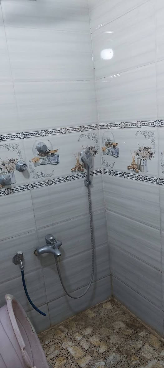 نصف قطعه أماميه ٩×٨على ساحه قطاع ٧٥ بأسمي تفاصيل داخل الفديو السعر ١١٠مليون رقم الهاتف ***********غير متواجد على الفيس
