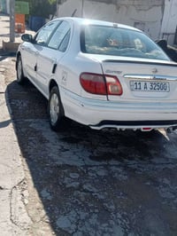 سياره للبيع سني 2001  السعر الاتصال على الرقم  07823489808