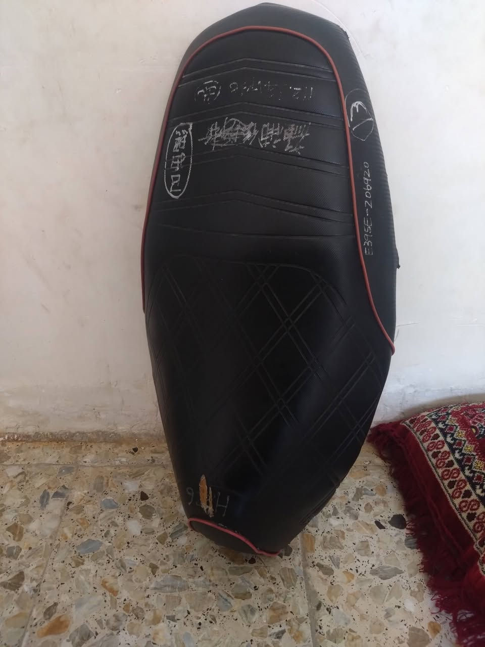 سلام عليكم غراض للبيع كلمن وسعره توصيل ماعندي اعيد وكرر توصيل ماعندي مكاني بغداد الشعله هاتف ***********
