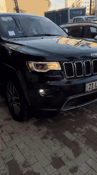 سلام عليكم
جيب 2018 لمتد فول 

مكينه امبدله مال 21 جديده

جنطه كهرباء 

حساسات خلفيه 

توقف ذاتي 

اشير بل مري 

بصمه 

شاشه كبيره 

تبريد شاشه 

دفع رباعي 4*4

كشنات جلد

بنوراما

فول تحكم ستيرن 

مثبت سرعه 

لايت زنون 

كشنات كهرباء

كامره خلفيه 

ماشيه 140ميل
كشنات تدفئه وتبريد

فول بعد بيه هواي موصفات 

مكينه بشرط كير كذالك 

مناقصه برغي 

السياره اصل 18

رقم سليمانيه تحويل او وكاله

السياره سونارهه موحود بالمنشور

***********

مكانه بغداد اعضميه

السعر 185 وبيهه مجال مستعجل
