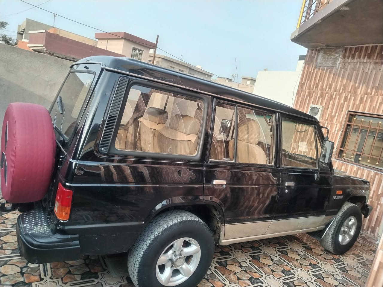 سلام عليكم سياره باجيرو موديل 89 سياره نضيفه جدن كير محرك بيلاد اتوماتيك سياره جاهز من كول نواحي رقم اربيل تحويل موباشر سعر 45 شراي خابر *********** مكان كركوك داقوق
